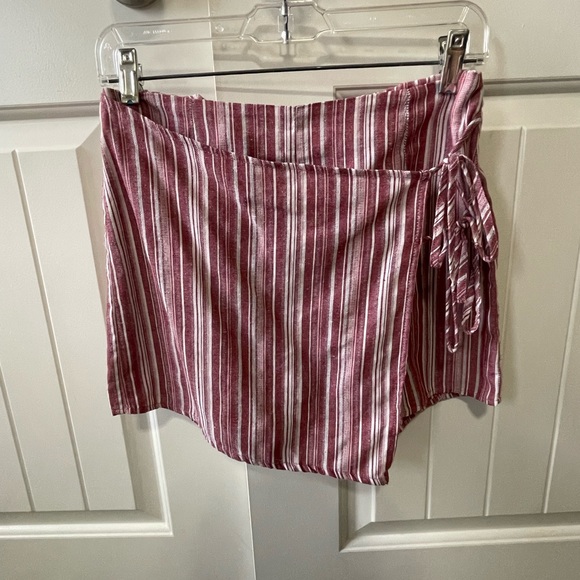 Native skort - Picture 2 of 3